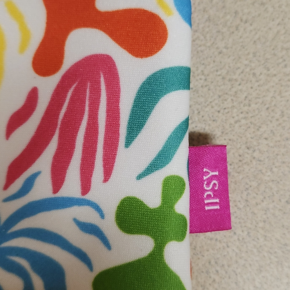 NEW 2 ipsy Glambag Cosmetic Pouches Bags - Picture 2 of 4